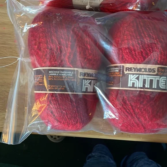 New Bundle Of Yarn Different Color - Picture 11 of 11